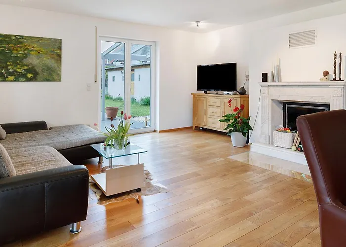 Modernes 5 Schlafzimmer Haus mit T